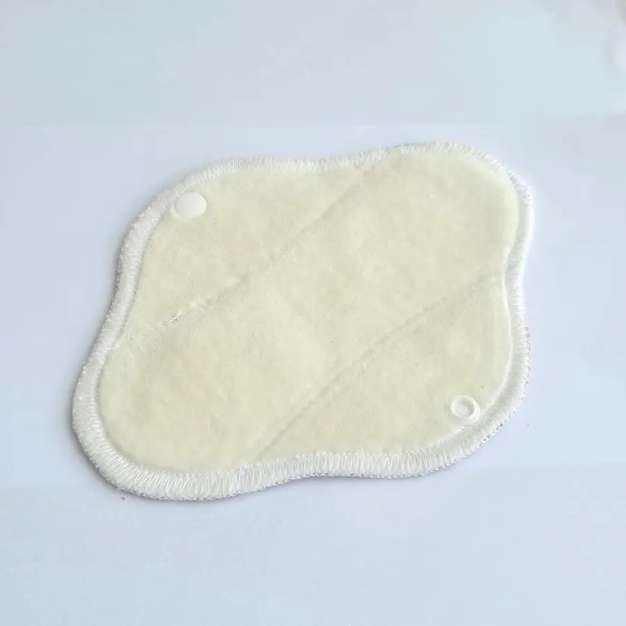 Teby pantyliner rood hart open.webp