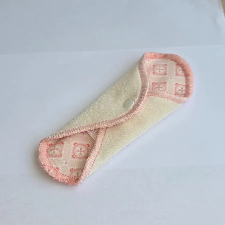 Teby pink pantyliner Nuove Fantasie 4.webp