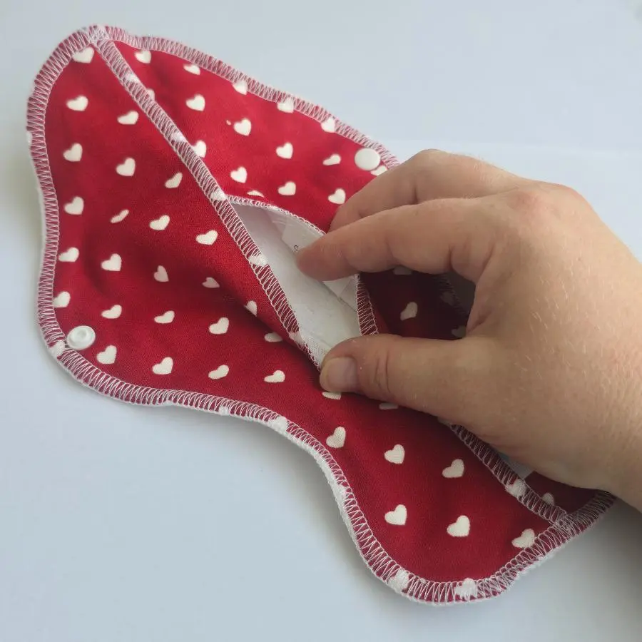 Teby rood hart nacht opening.webp